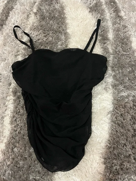 clothes - Picture 7 of 15